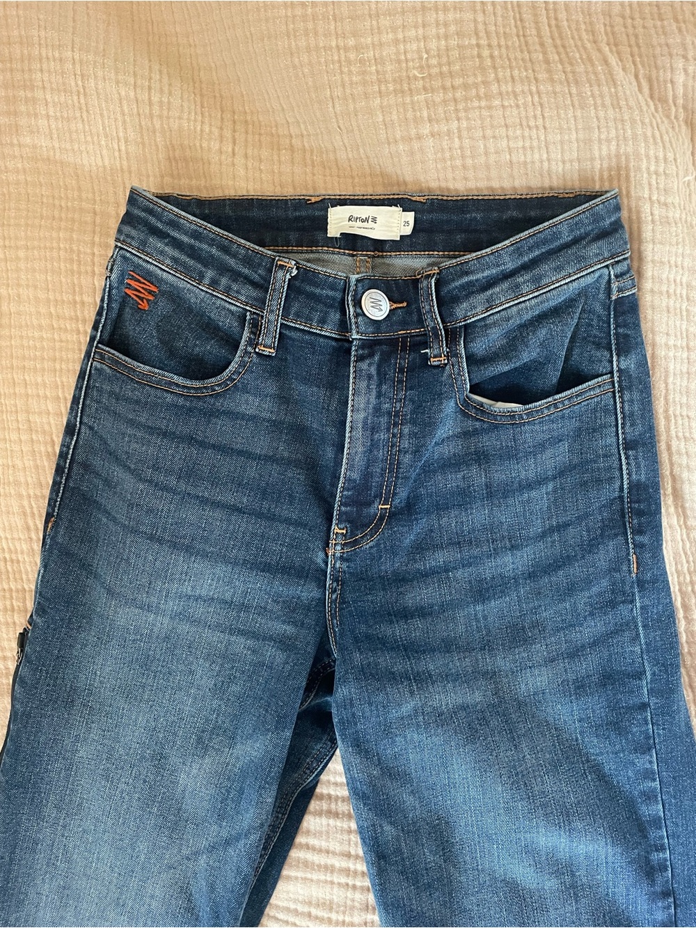 Ripton Standard Straight Leg Women's Jeans in Dark Blue Wash size 25 x 27